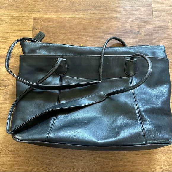 Coach Leather Black Tote Bag Zippered with Pockets - Picture 15 of 16